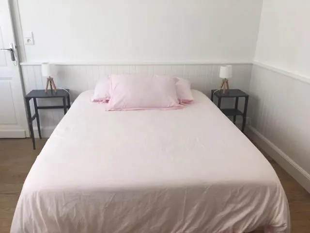 Grande Maison Bord De